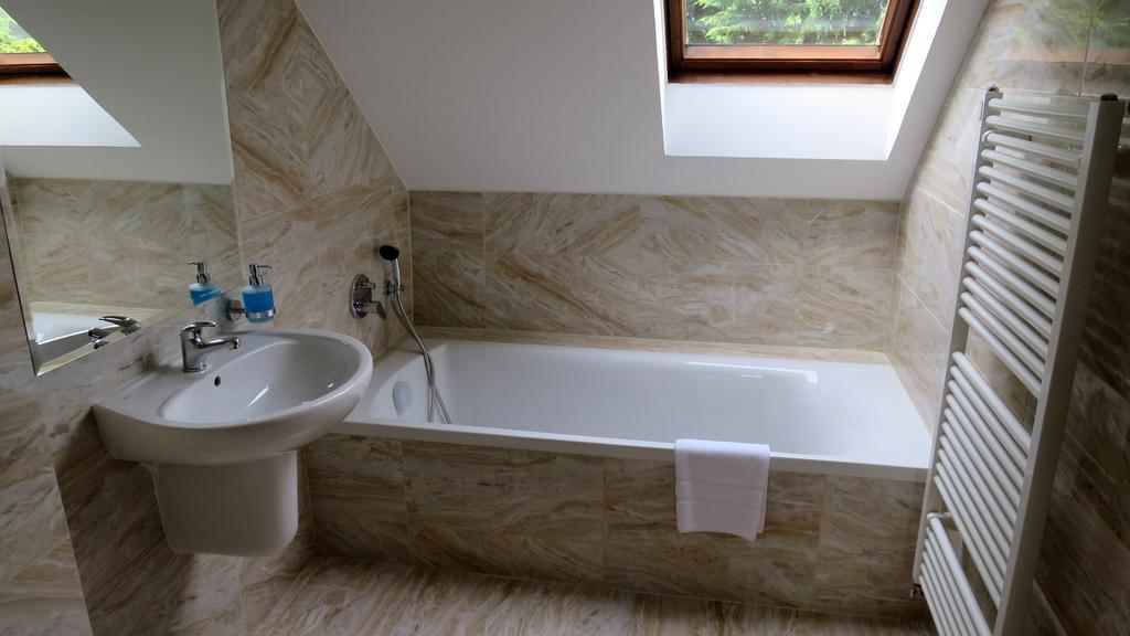 Penzion Lapas U Hoffera Nitra Chambre photo